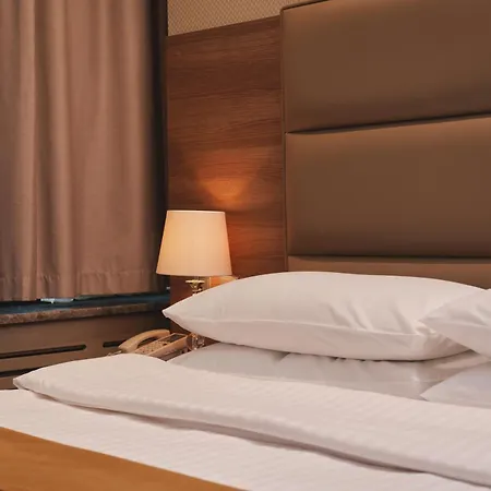 Maidan Palace Hotel 4*